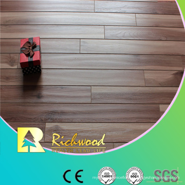 Suelo laminado grabado en madera de la nuez de 12.3mm E0 HDF AC4